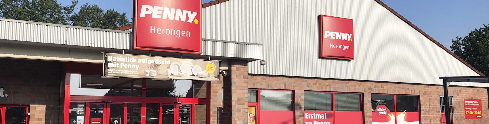 Sie sehen den Eingang vom Penny Markt Straelen/Herongen Niederdorfer Str. 40