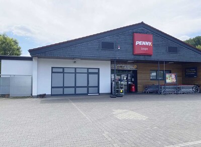 sie sehen den Eingang vom Penny Markt in Engelskirchen – Loope Overather Str. 60