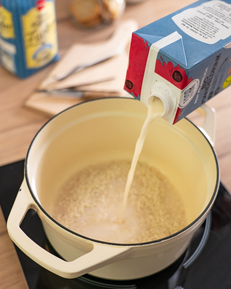 Dänischer Mandelmilchreis mit Sauerkirschen