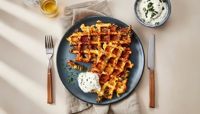 Tricolore-Waffeln mit Frischkäse-Dip