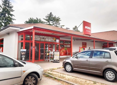 sie sehen den Eingang vom Penny Markt in Parchim Am Eichberg 5