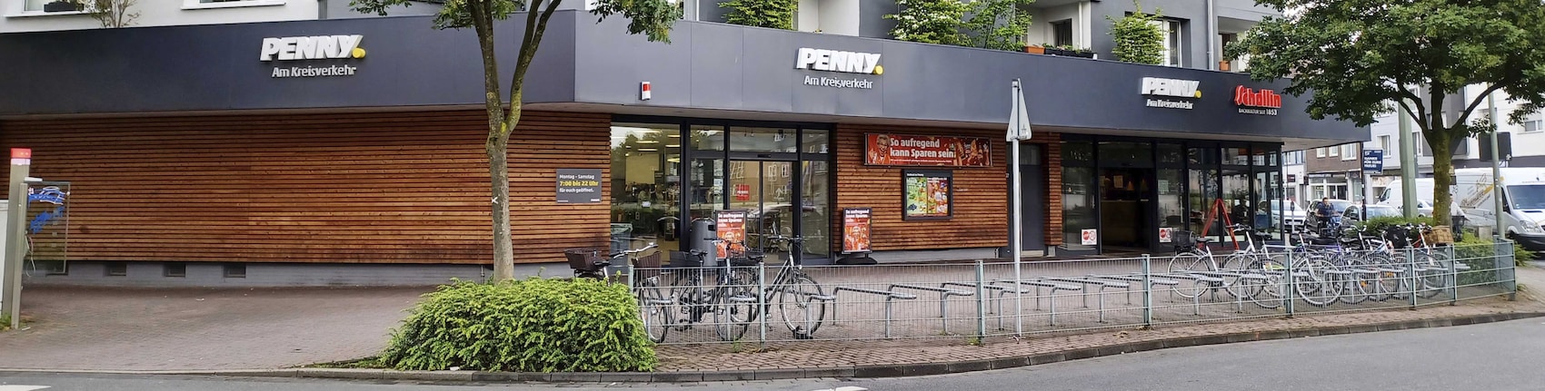 Sie sehen den Eingang vom Penny Markt Dinslaken Wallstraße 33-35