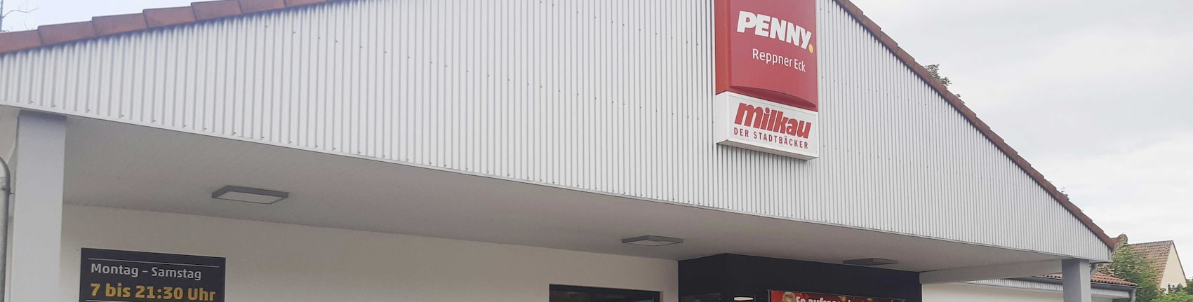 Sie sehen den Eingang vom Penny Markt in Salzgitter, Reppnersche Str. 1B