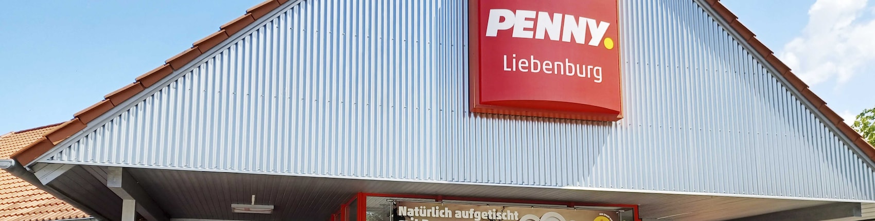 Sie sehen den Eingang vom Penny Markt in Liebenburg, Lewerstr. 6