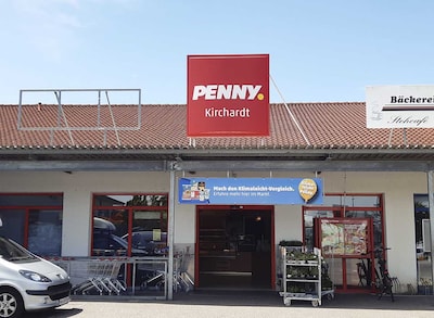 Sie sehen den Eingang vom Penny Markt in Kirchardt, Sinsheimerstr./Schillerstr. 2