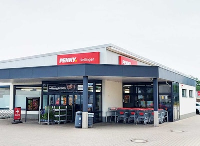 sie sehen den Eingang vom Penny Markt in Reilingen Siemensstr. 1