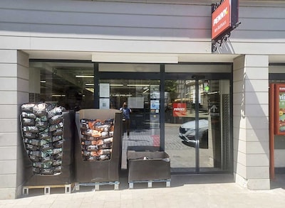 Sie sehen den Eingang vom Penny Markt in Hann. Muenden, Ziegelstr. 20
