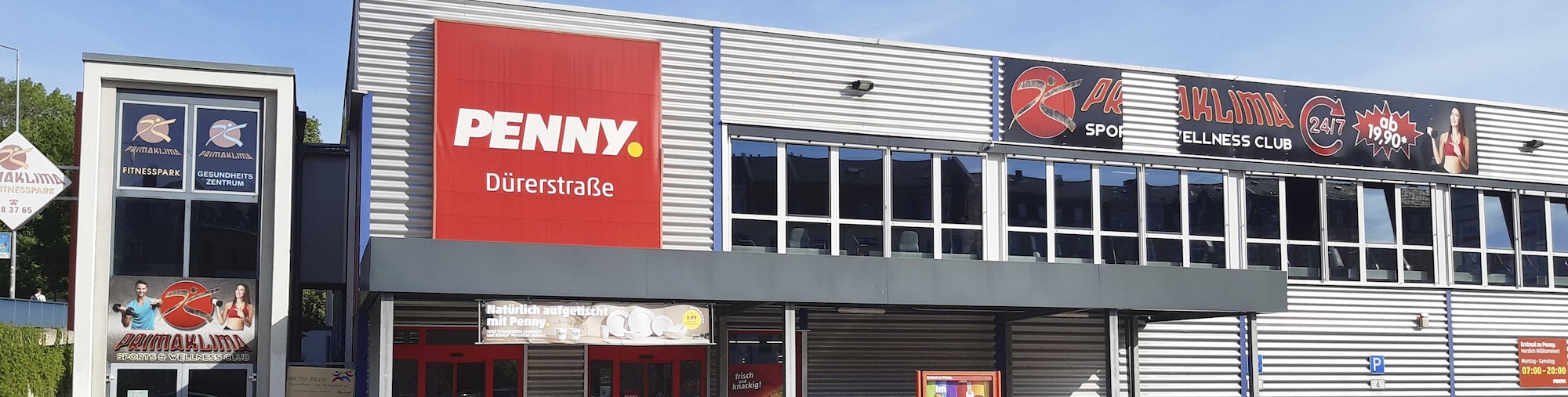 Sie sehen den Eingang vom Penny Markt in Plauen Duererstrasse 14