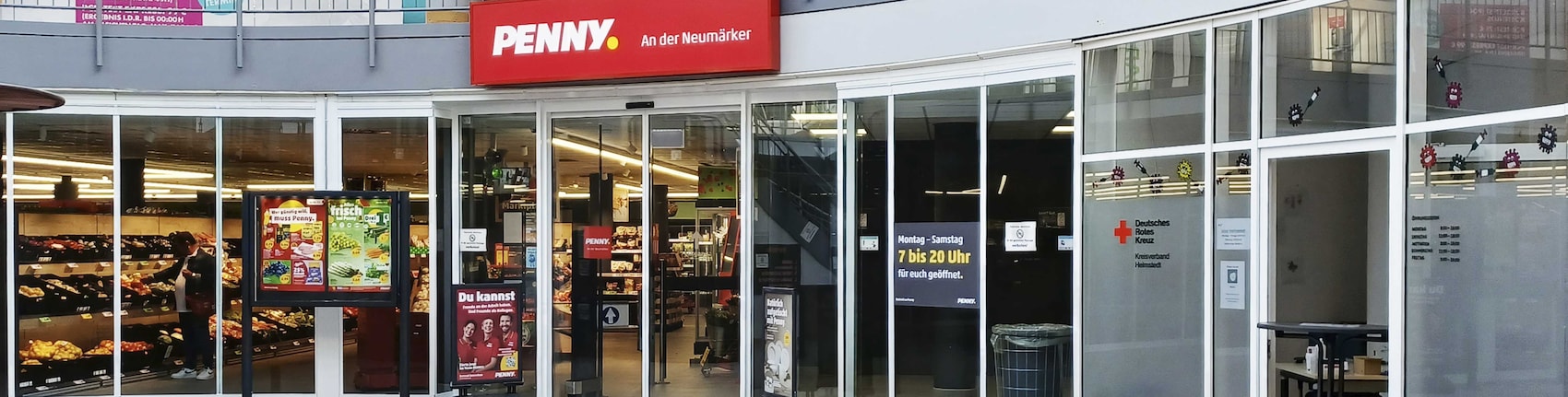 Sie sehen den Eingang vom Penny Markt in Helmstedt, Neumärker Str. 1A-3