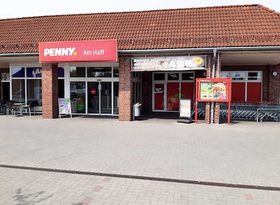 sie sehen den Eingang vom Penny Markt in Ueckermünde Chausseestr. 41-43
