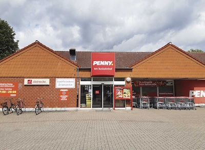 Sie sehen den Eingang vom Penny Markt in Kloetze-Altmark, Hagenstr. 5