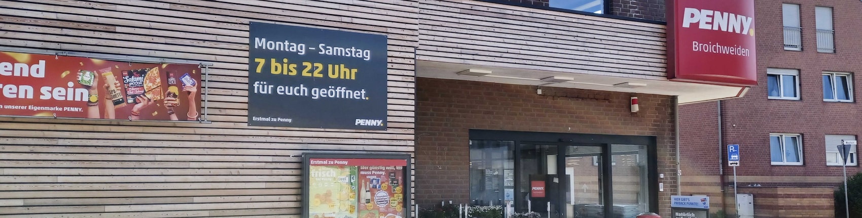 Sie sehen den Eingang vom Penny Markt in Würselen – Broichweiden Juelicher Strasse 20-29