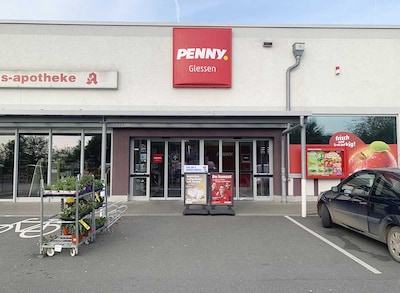 sie sehen den Eingang vom Penny Markt in Bergheim – Glessen Dansweiler Str. 3/Brauweiler Str.