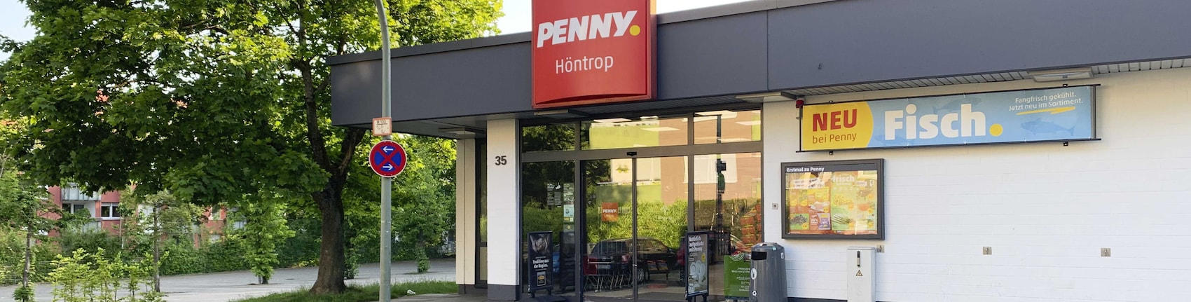 Sie sehen den Eingang vom Penny Markt in Bochum - Höntrop, Ginsterweg 35