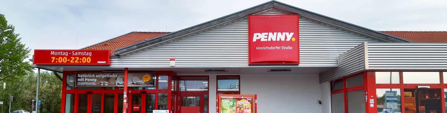 sie sehen den Eingang vom Penny Markt in Rostock/Toitenwinkel Hinrichsdorfer Str. 7B
