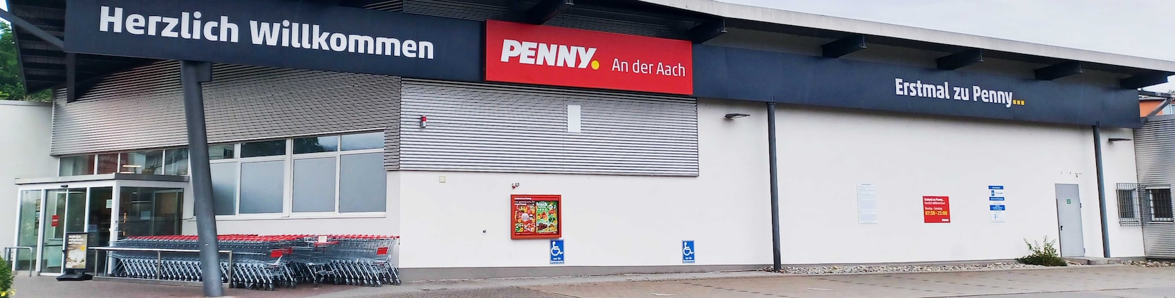 Sie sehen den Eingang vom Penny Markt in Rielasingen-Worblingen Gänseweide 10