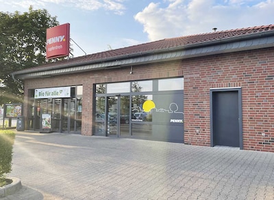 Sie sehen den Eingang vom Penny Markt in Essen - Kupferdreh, Gasstr. 24