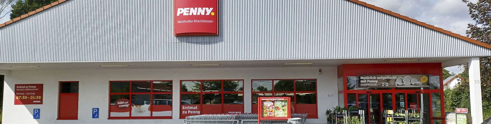 Sie sehen den Eingang vom Penny Markt in Westhofen, Römergrund 1