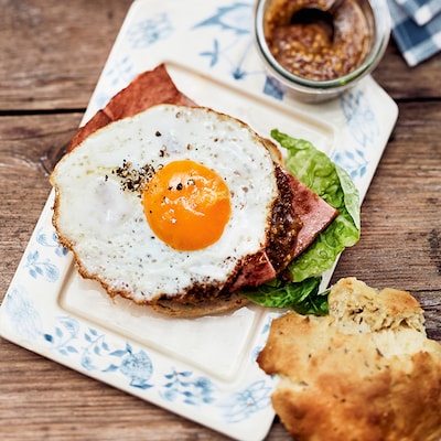 Leberkäse-Brötchen 