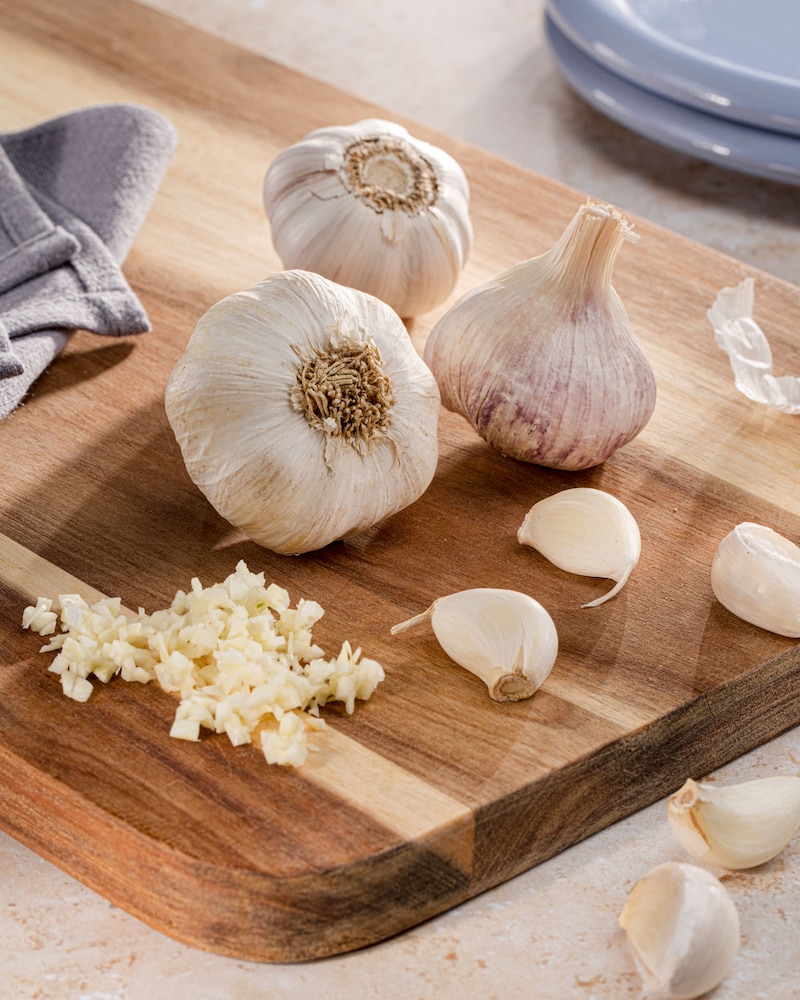 Dieses Bild zeigt den gewürfelten Knoblauch.