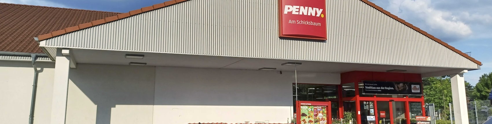 Sie sehen den Eingang vom Penny Markt Krefeld - Benrad – Nord Am Kempschen Weg 2