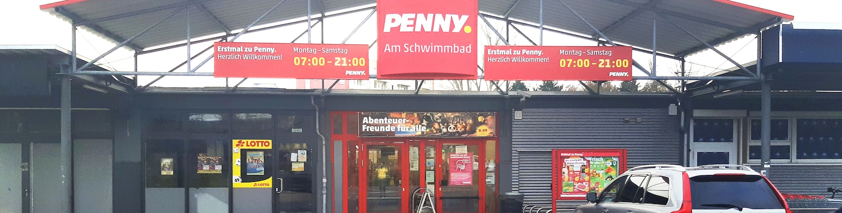 Sie sehen den Eingang vom Penny Markt in Luebeck/Buntekuh, Ziegelstr. 129