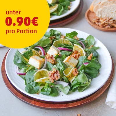 Feldsalat mit Orangen, Feta und gerösteten Walnüssen