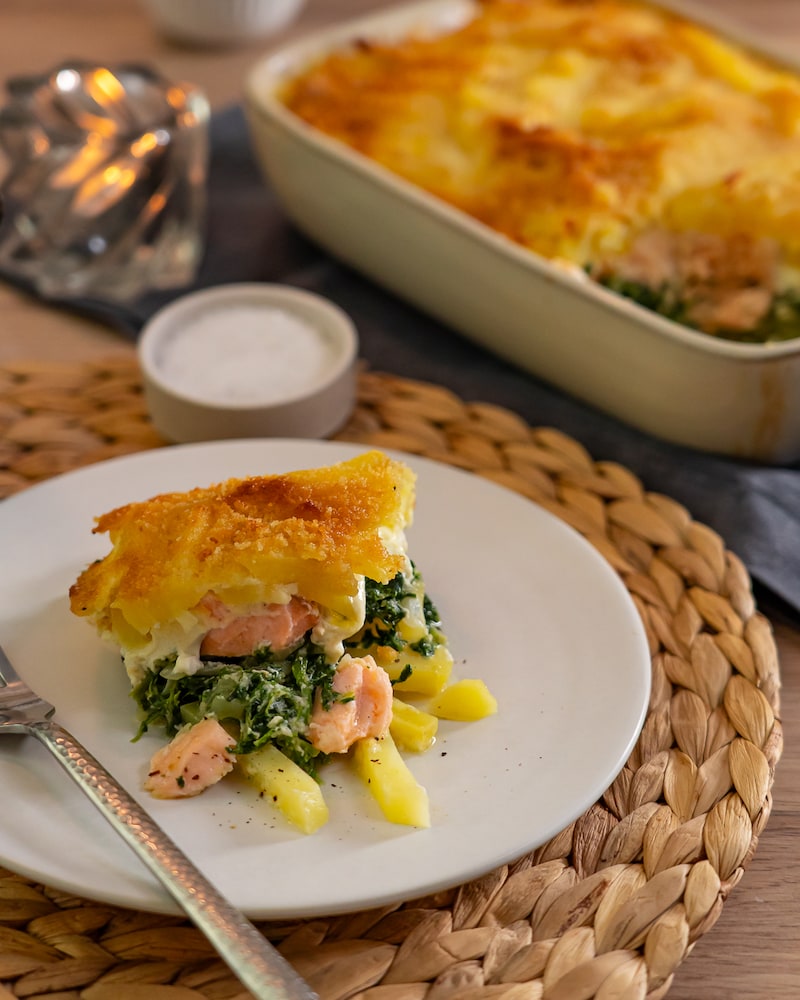 Kartoffelauflauf mit Spinat und Lachsfilet
