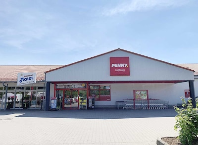 Sie sehen den Eingang vom Penny Markt in Lupburg Eichenbuehl 2 A