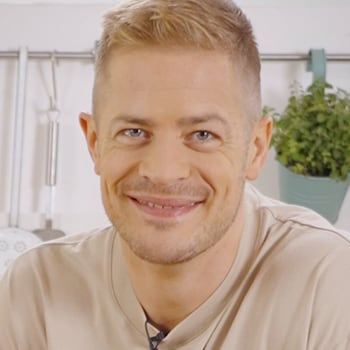 Mo Müller lächelt in die Kamera.