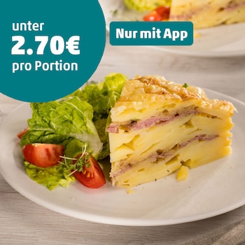 Dieses Bild zeigt unseren herzhaften Kartoffelkuchen mit Salami.