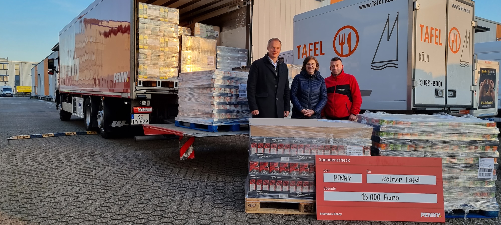 2022-12-15-Pressebild-PENNY-Tafelspende-Köln