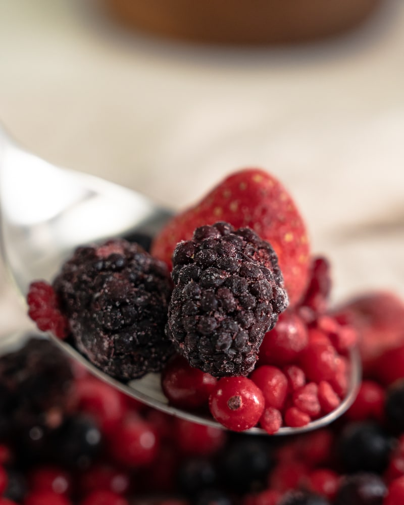 Auf diesem Bild siehst du wie TK-Beeren dazugeben werden.