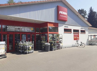 Sie sehen den Eingang vom Penny Markt in Marktheidenfeld Georg-Mayr-Str. 20