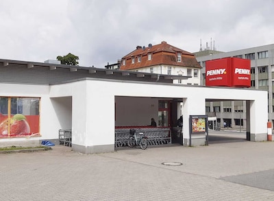 Sie sehen den Eingang vom Penny Markt in Iserlohn - Zentrum, Friedrichstr./Am Ostbahnhof 20