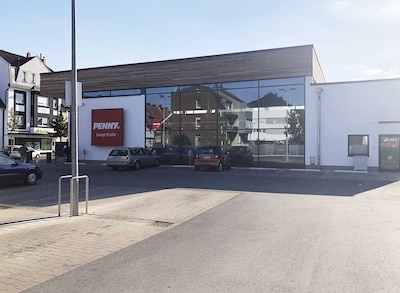 Sie sehen den Eingang vom Penny Markt in Hamm, Lange Straße 134-136