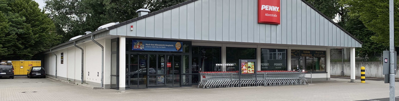 sie sehen den Eingang vom Penny Markt in Haan Alleestr. 17