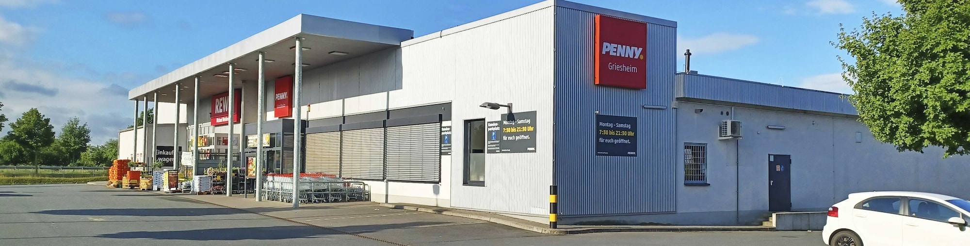 Sie sehen den Eingang vom Penny Markt in Griesheim, Oberndorfer Str. 111