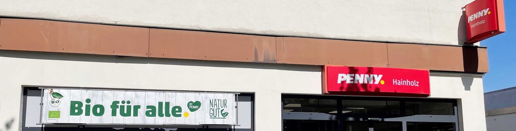 Sie sehen den Eingang vom Penny Markt in Hannover/Hainholz, Schulenburger Landstr. 40