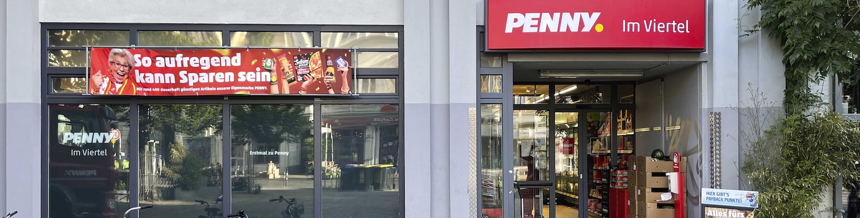 Sie sehen den Eingang vom Penny Markt in Bremen/Ostertor, Ostertorsteinweg 28-29