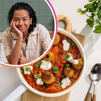 Dieses Bild zeigt das fertige vegane Shakshuka mit ROSA.