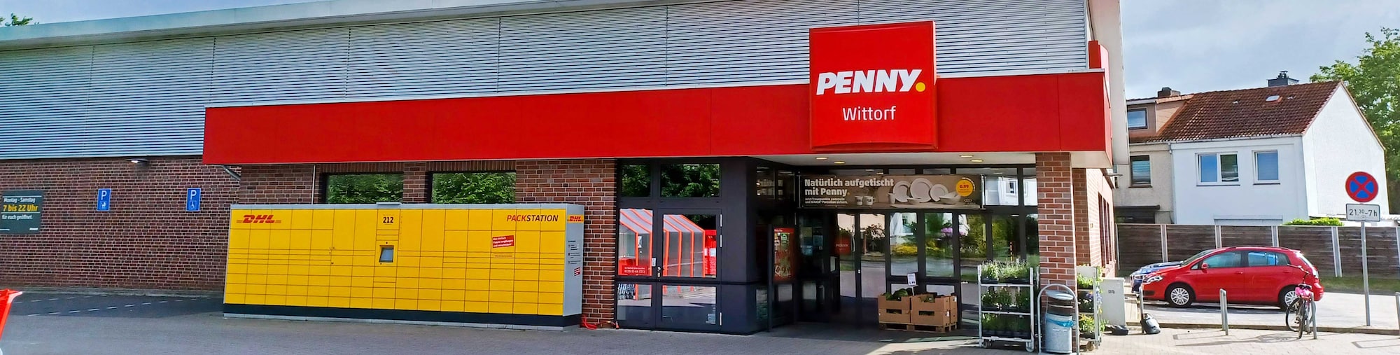 sie sehen den Eingang vom Penny Markt in Neumünster/Wittorf Padenstedter Landstr. 2