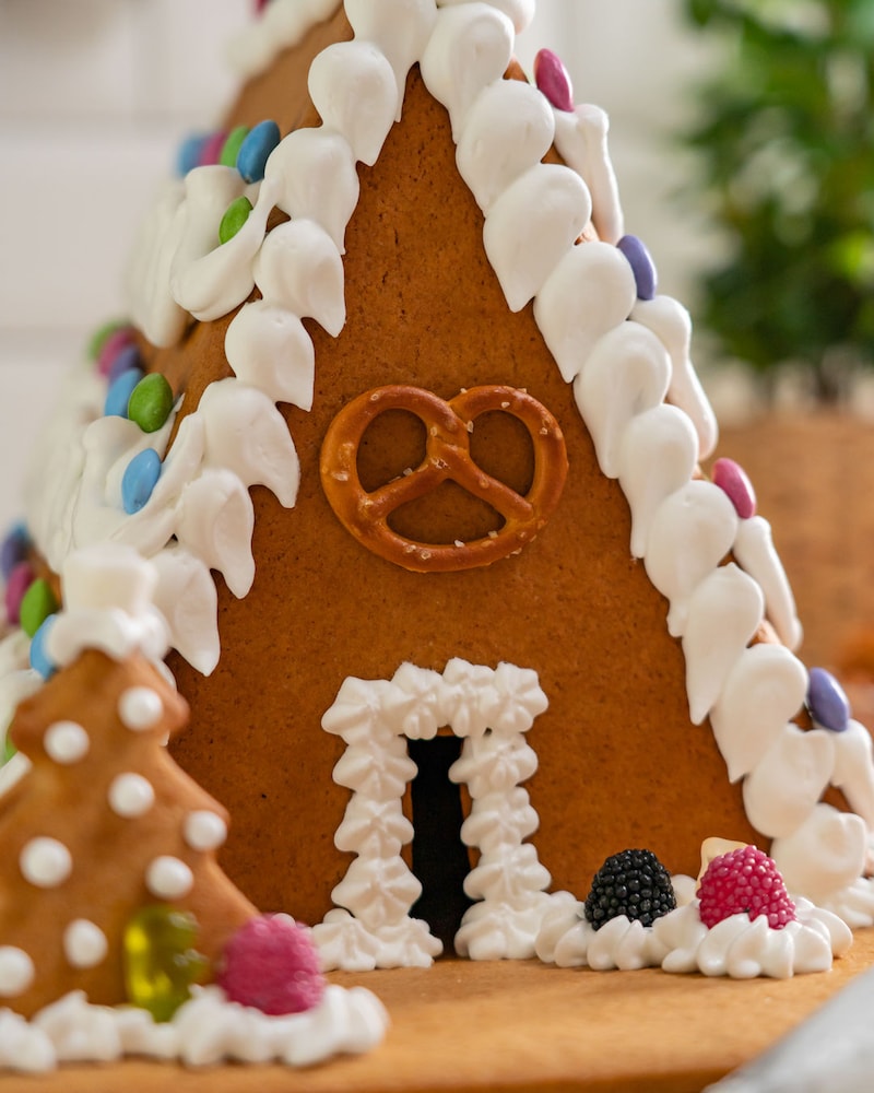 Dieses Bild zeigt unser fertiges Lebkuchenhaus.