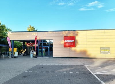 Sie sehen den Eingang vom Penny Markt in Marschacht, Elbuferstr. 123