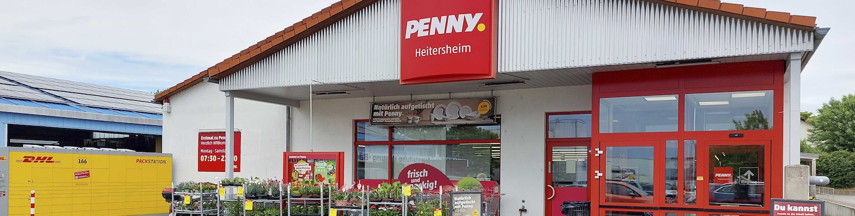 Sie sehen den Eingang vom Penny Markt in Heitersheim, Beiersdorfer Str. 6