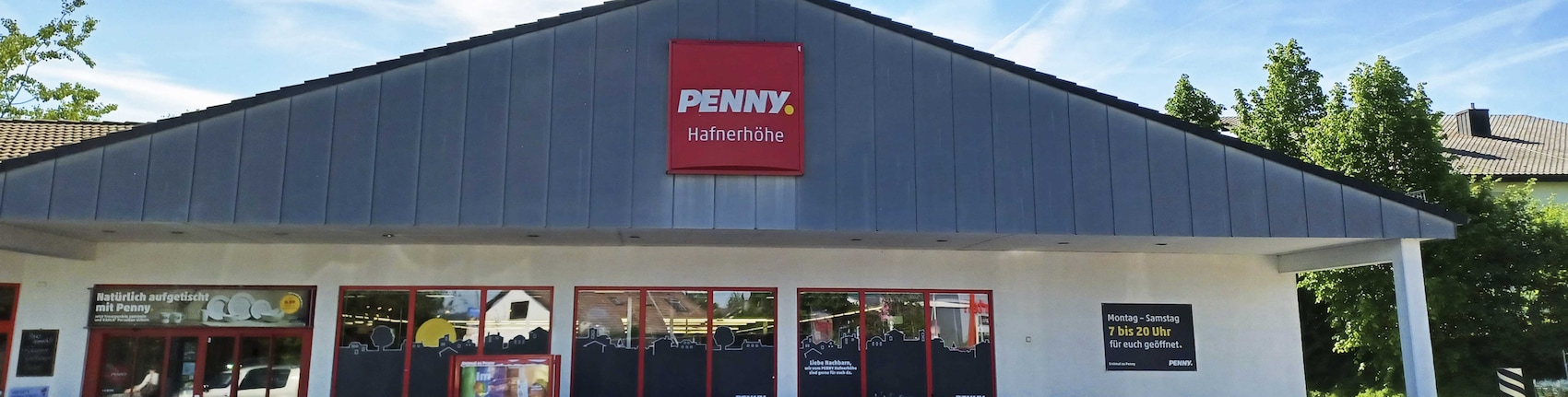 Sie sehen den Eingang vom Penny Markt in Viechtach, Hafner Hoehe 19