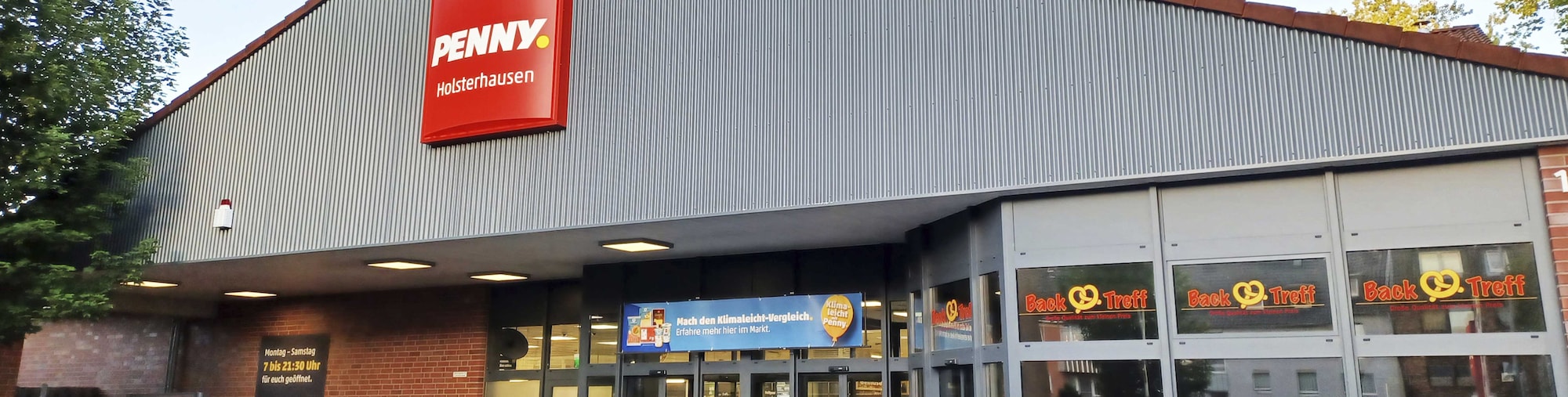 Sie sehen den Eingang vom Penny Markt in Herne - Wanne, Bielefelder Str. 130