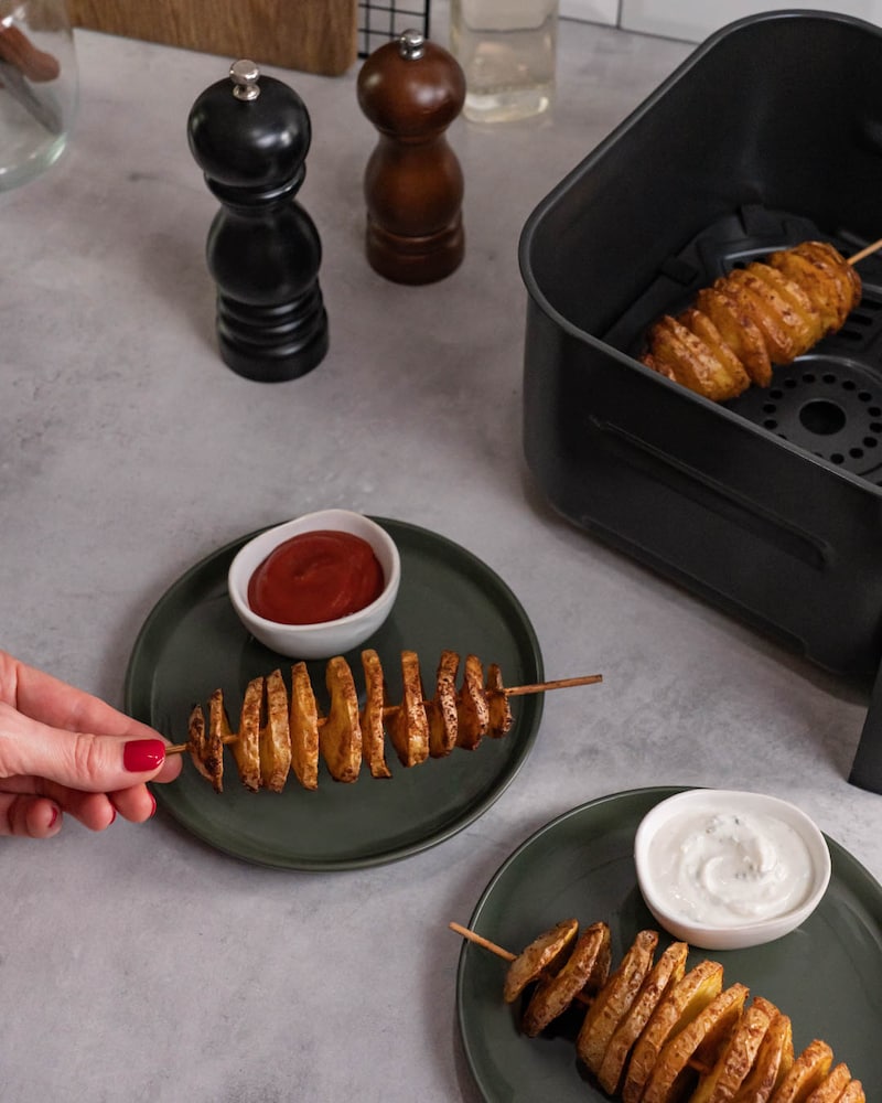 Dieses Bild zeigt die fertigen Kartoffelspiralen.