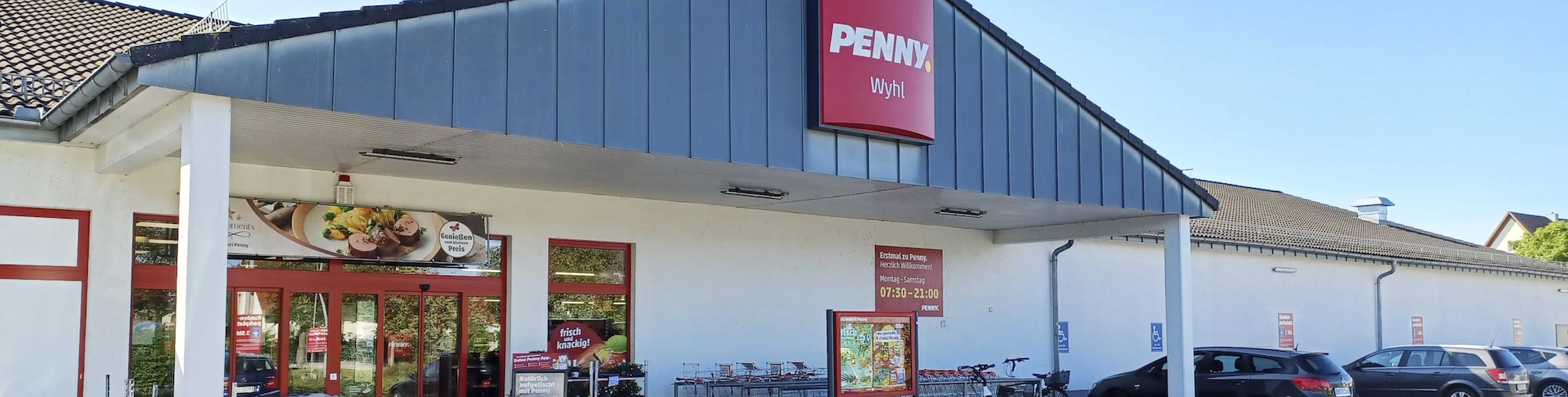 Sie sehen den Eingang vom Penny Markt in Wyhl, Koenigschaffhauser Str.1