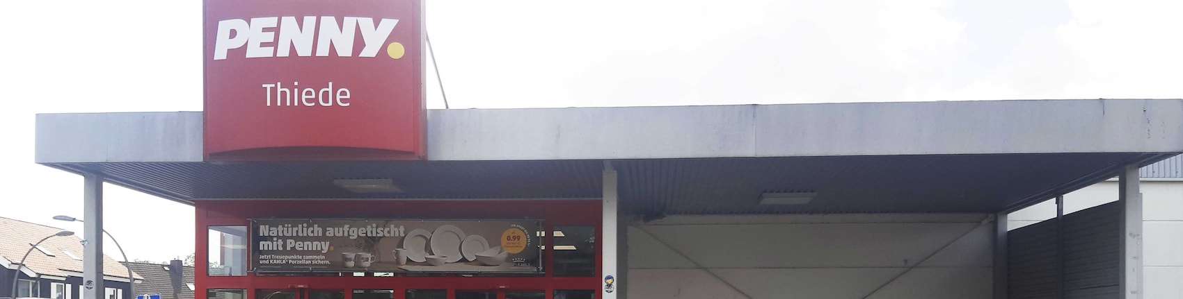 Sie sehen den Eingang vom Penny Markt in Salzgitter/Thiede, Panscheberg 2